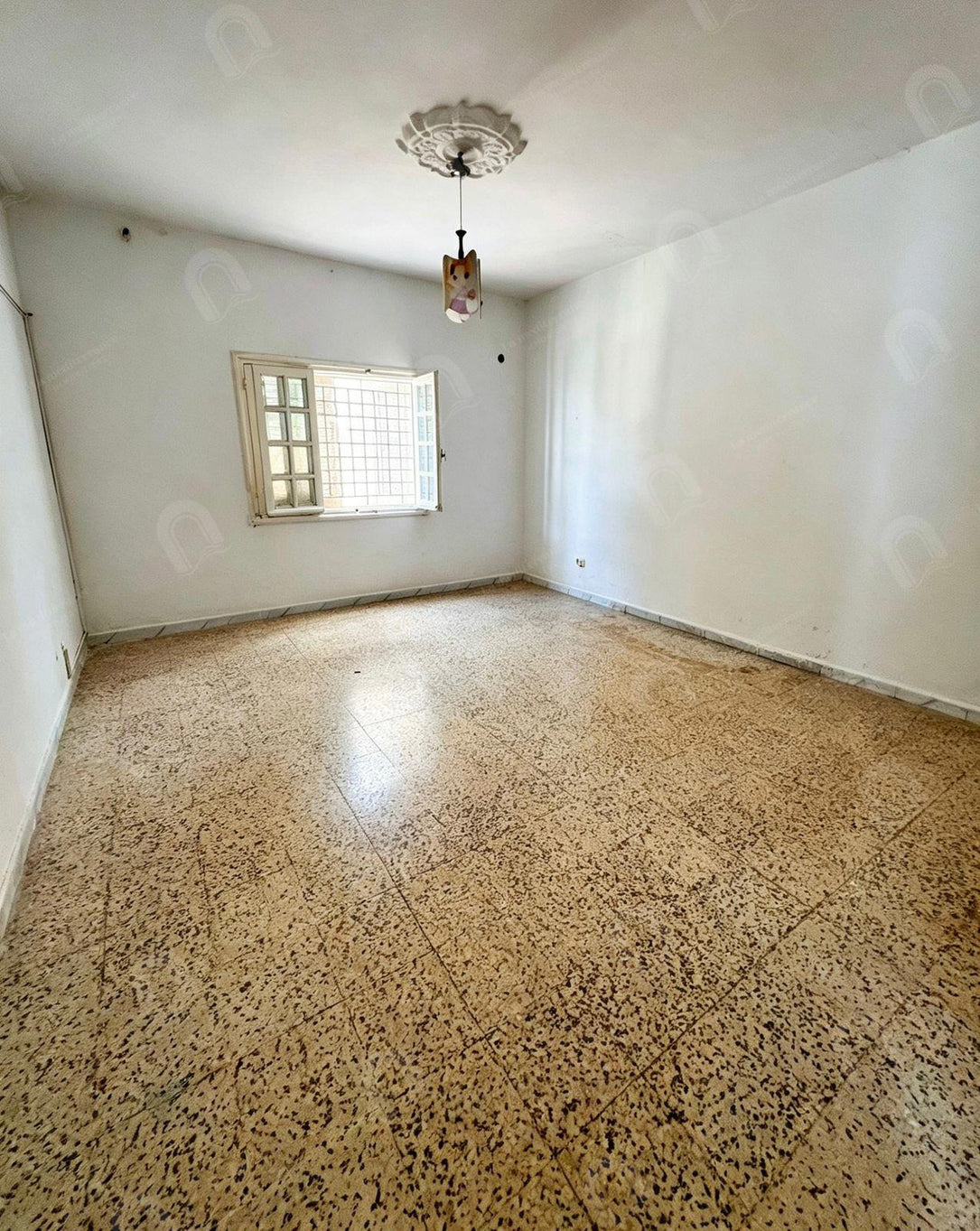 A Vendre étage de villa S+2 au bardo rue de la France