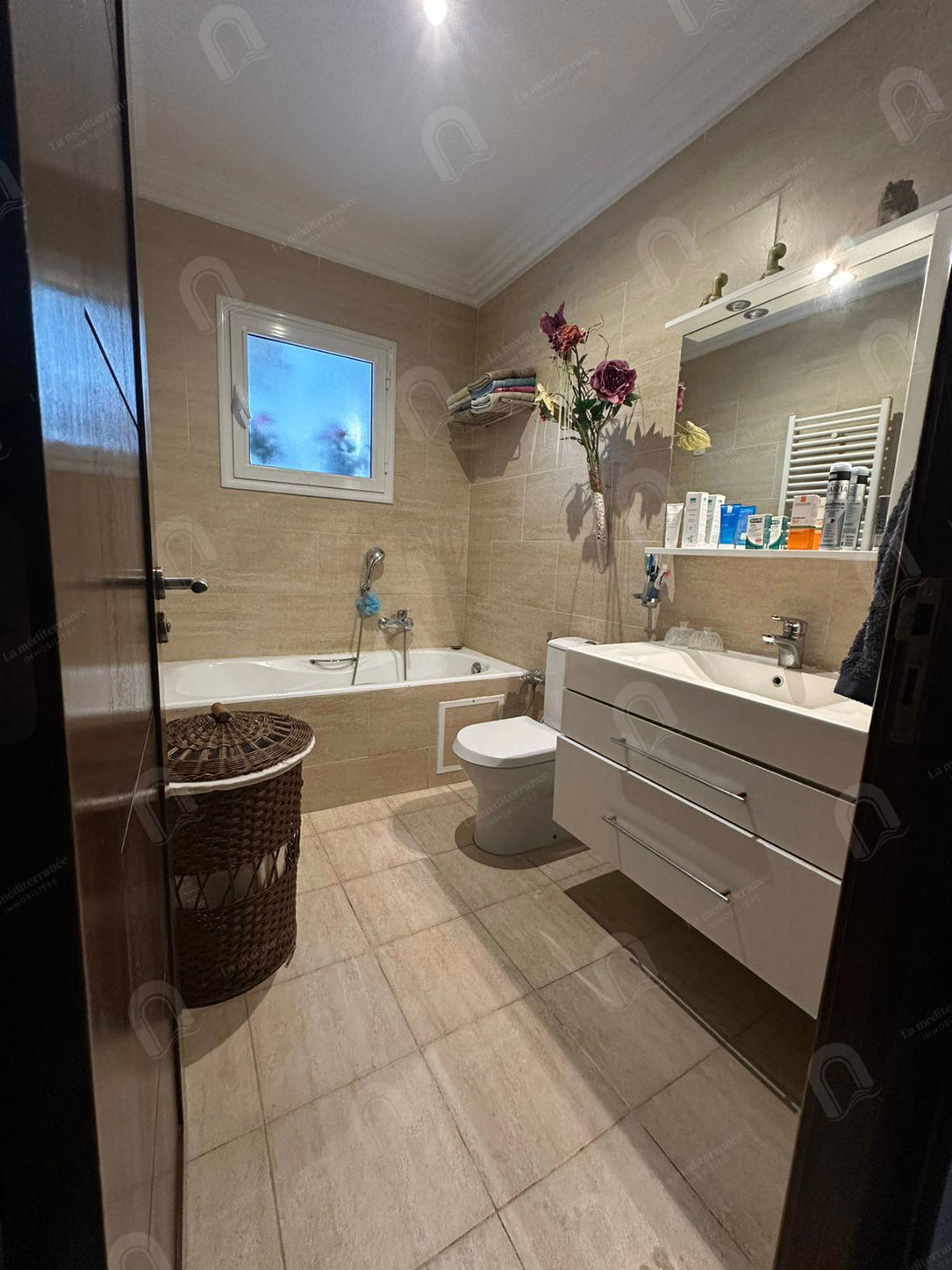 Appartement s+4 aux les berges du lac 2