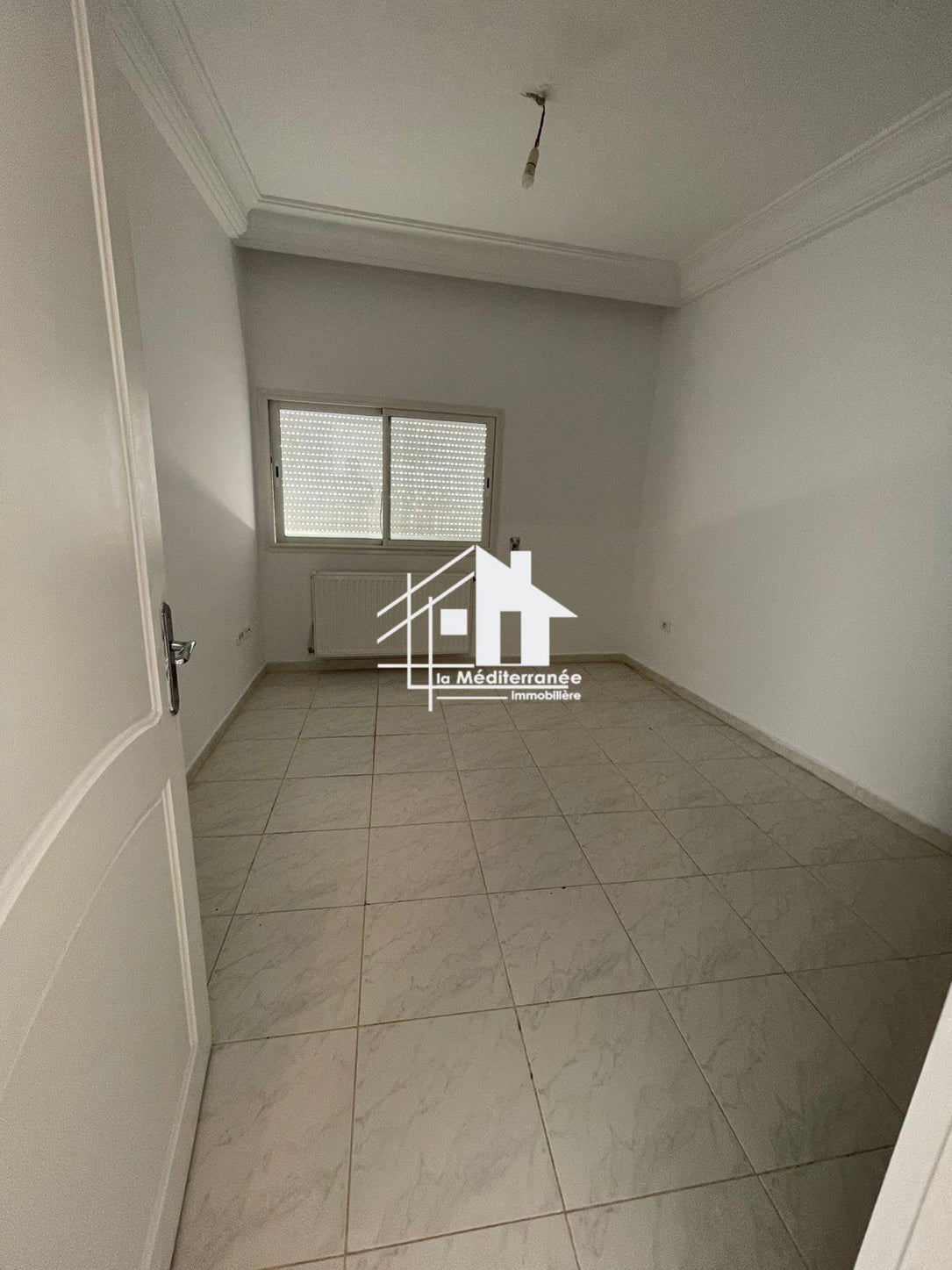 A louer S+1 a ennaser 2