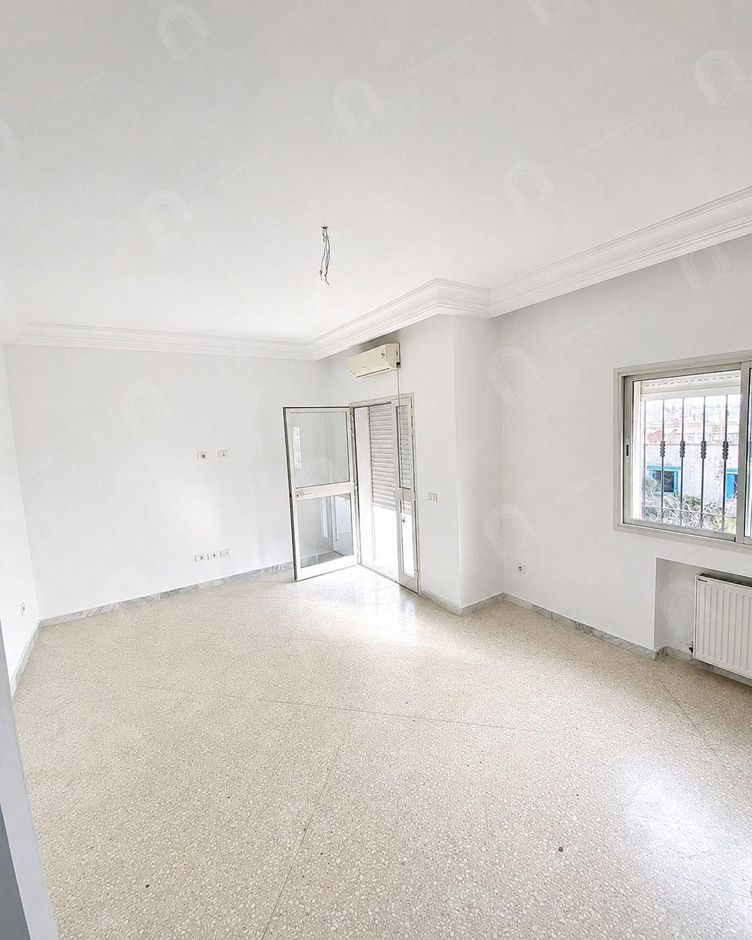 A vendre appartement s+2 Rdc au Bardo
