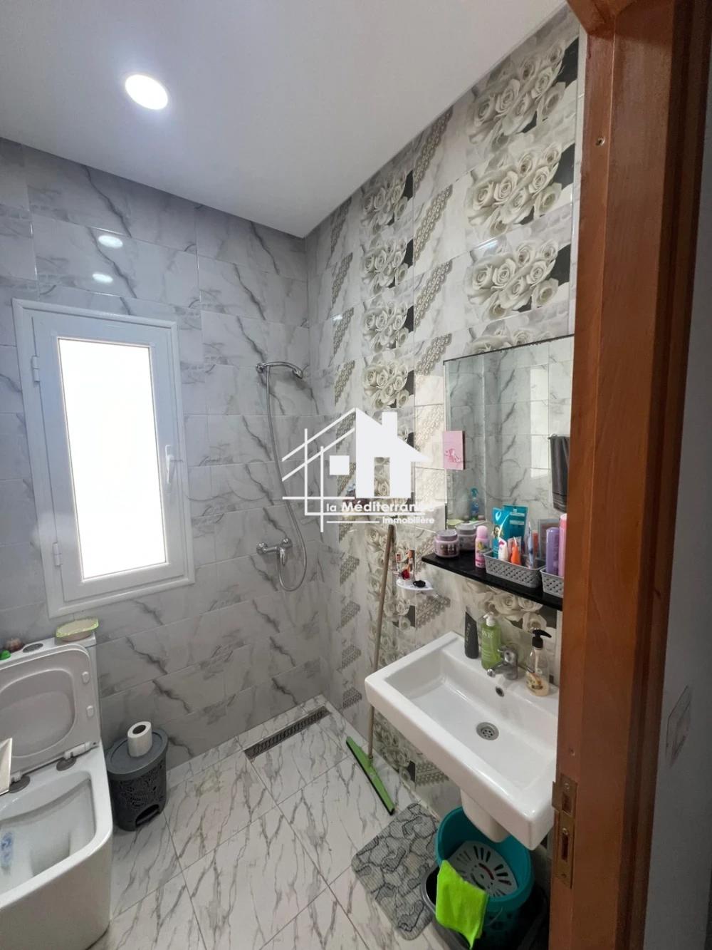 A louer appartement S+1 hst au bardo