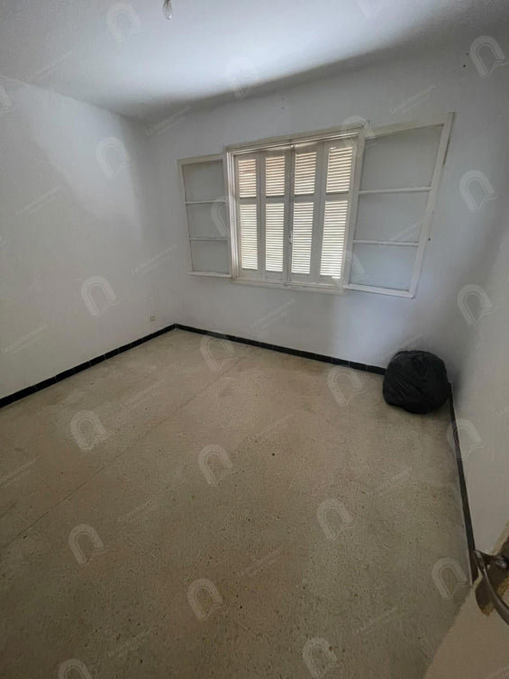 A louer un appartement S+2 à khaznadar