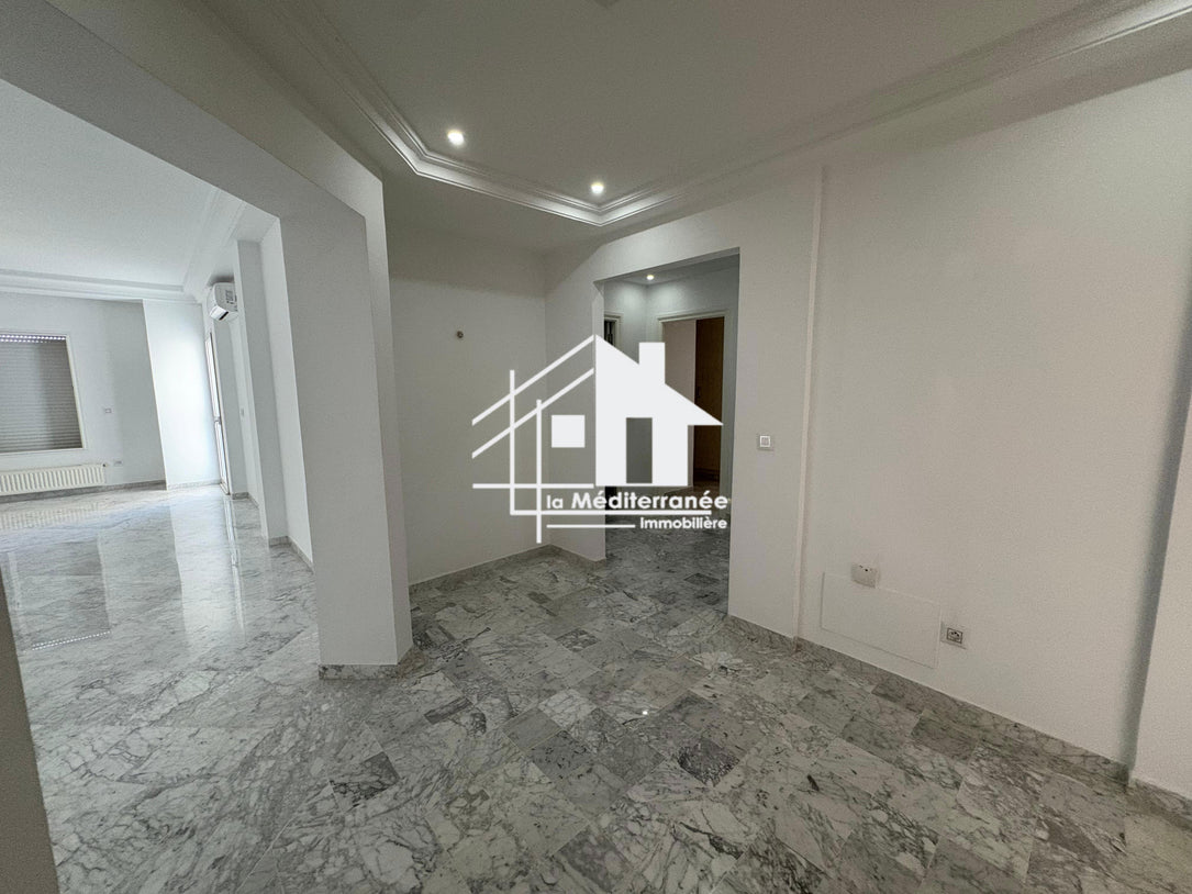 Appartement S+3 au Lac 2