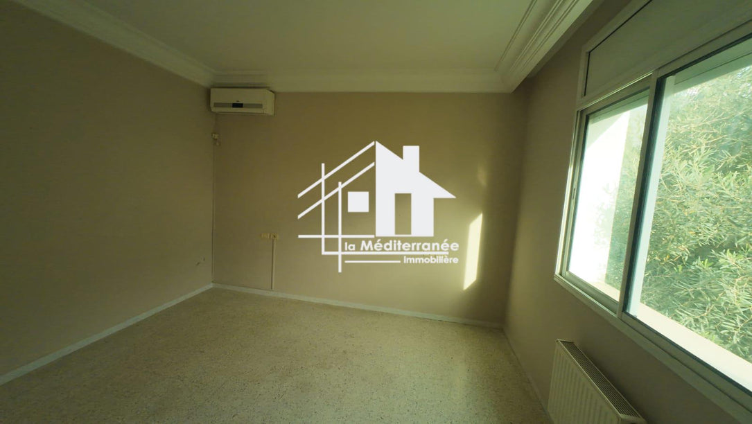 A louer étage de villa S+3 au bardo