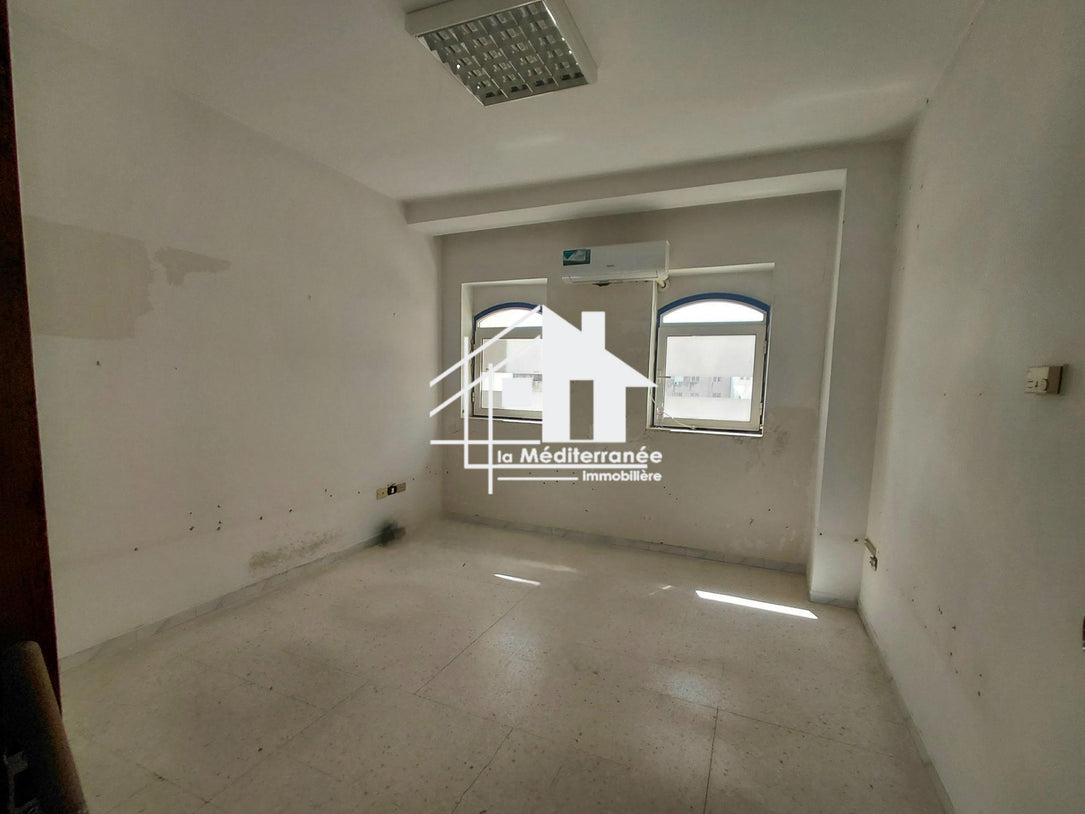 A louer Bureau h+4 au centre ville Tunis