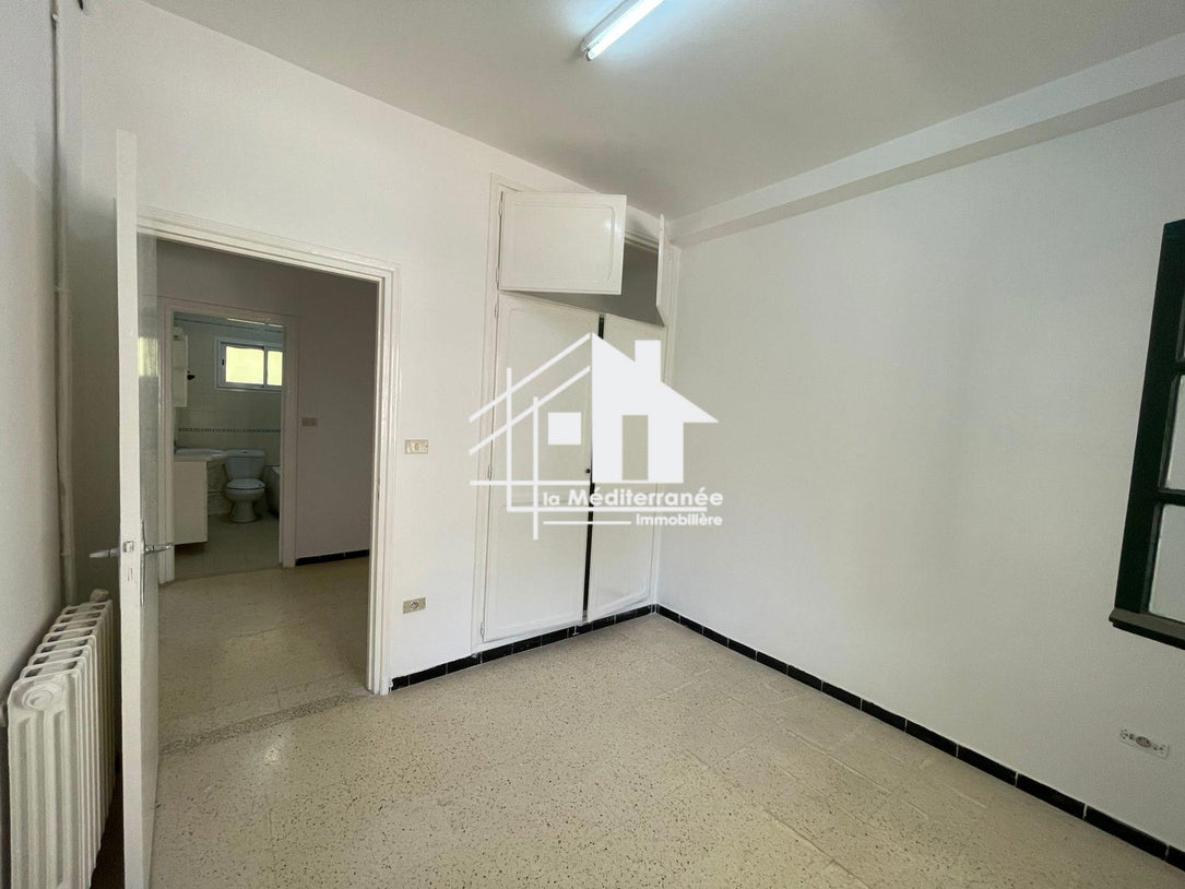 À Vendre – Appartement s+3 en RDC