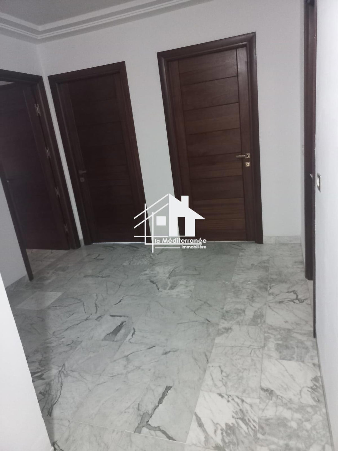 A louer un appartement s+3 aux jardins de Carthage