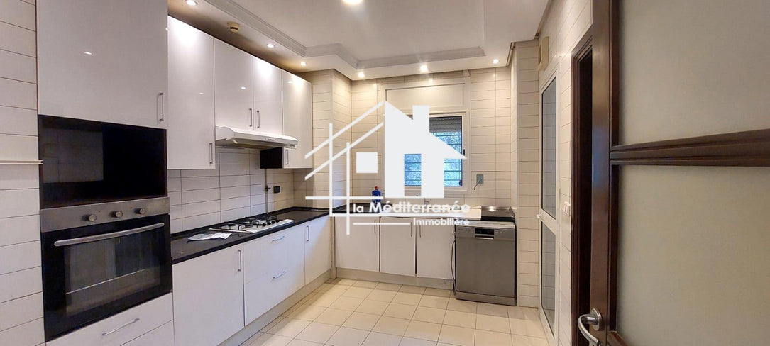 appartement S+3 RDC