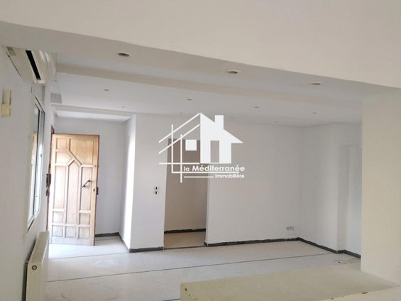 A louer étage de villa S+2 Indépendante