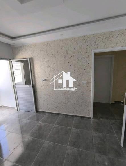 A louer étage de villa S+2 à Hedi Chaker bardo