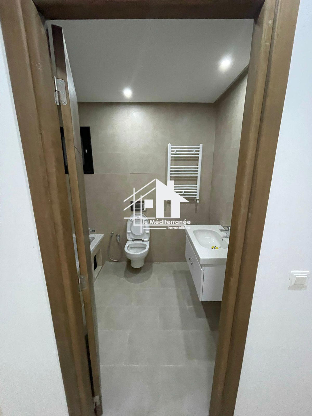 A louer appartement S+2 hst à manouba