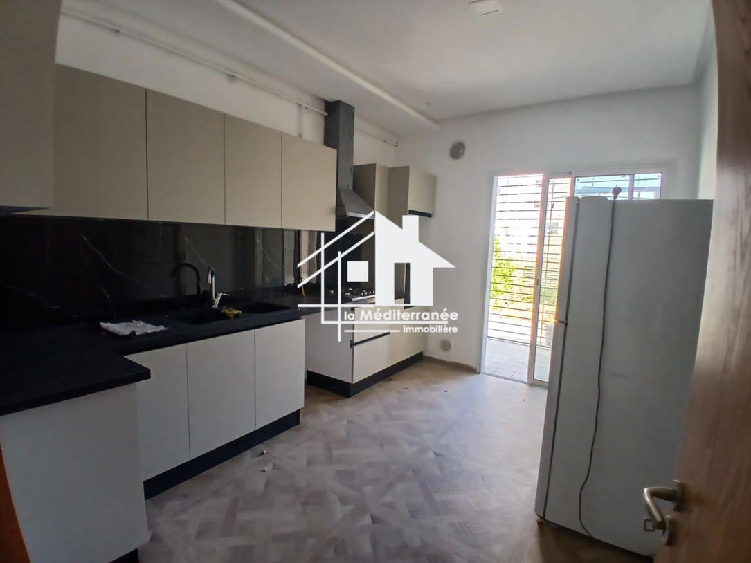 A vendre s3 avec jardin et pisine a la nouvelle soukra