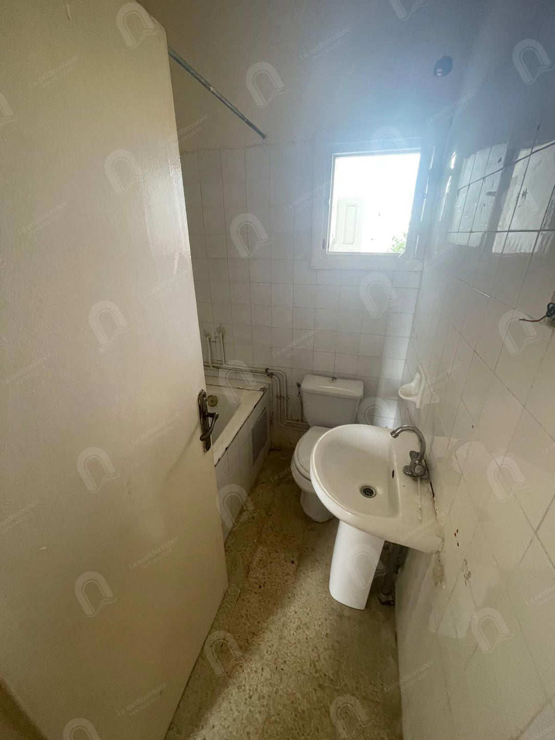 A louer un appartement S+2 à khaznadar