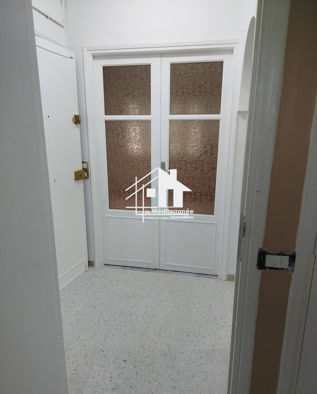 à vendre un appartement s+3 au Manar 2