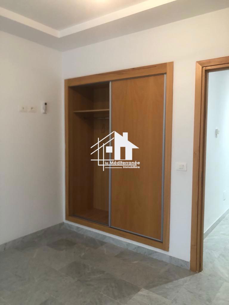 a louer un appartement s+1 a jardin d el manzah2