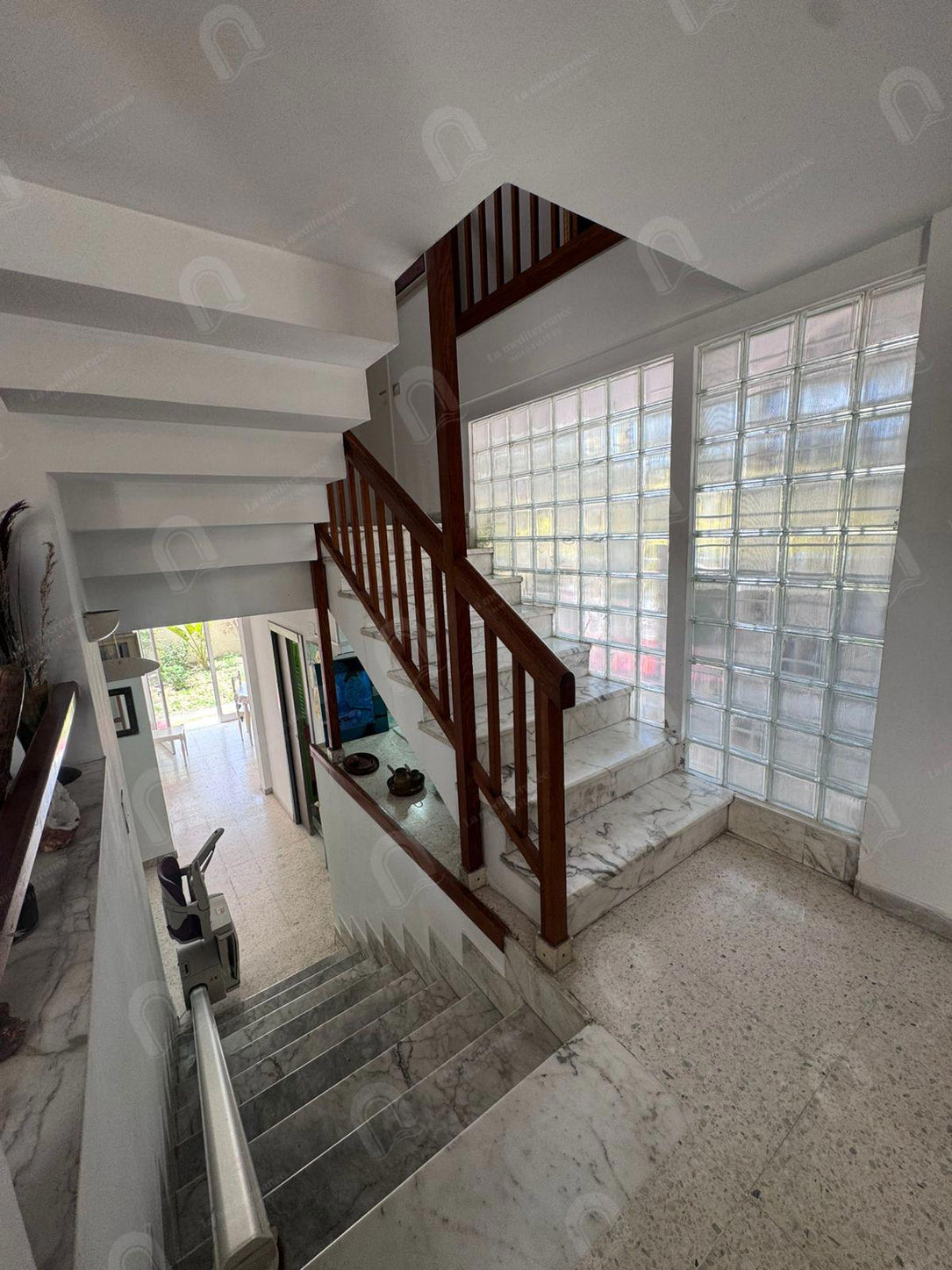A vendre Villa 2S+5 avec grand jardin à cité romena