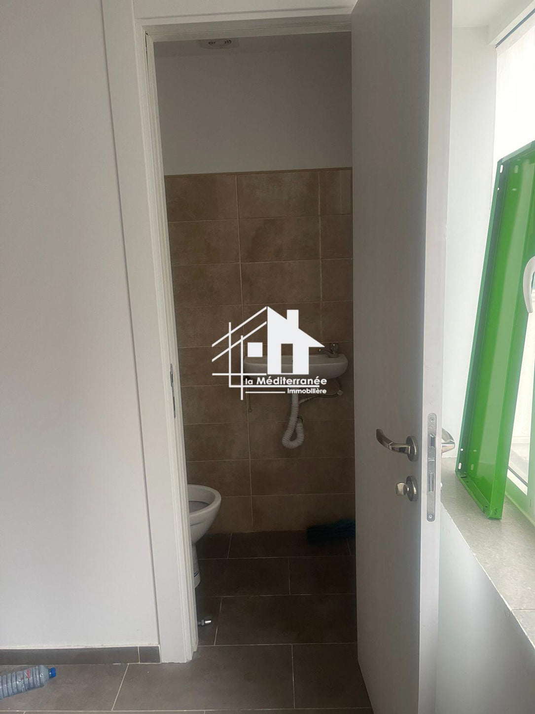 a louer local  a usage bureautique