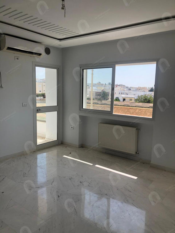 A vendre s+1  a cite ennaser 2