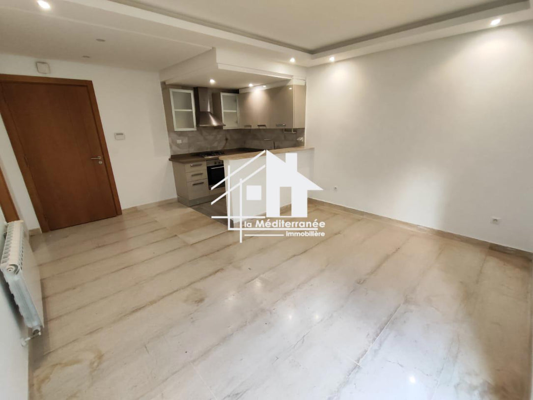 A louer un S+1 avec jardin à la Soukra