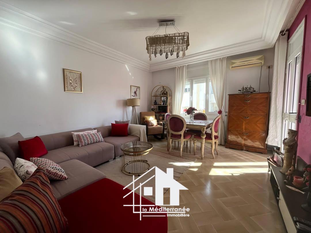 A vendre appartement s2 rénové  à Medina jadida 3