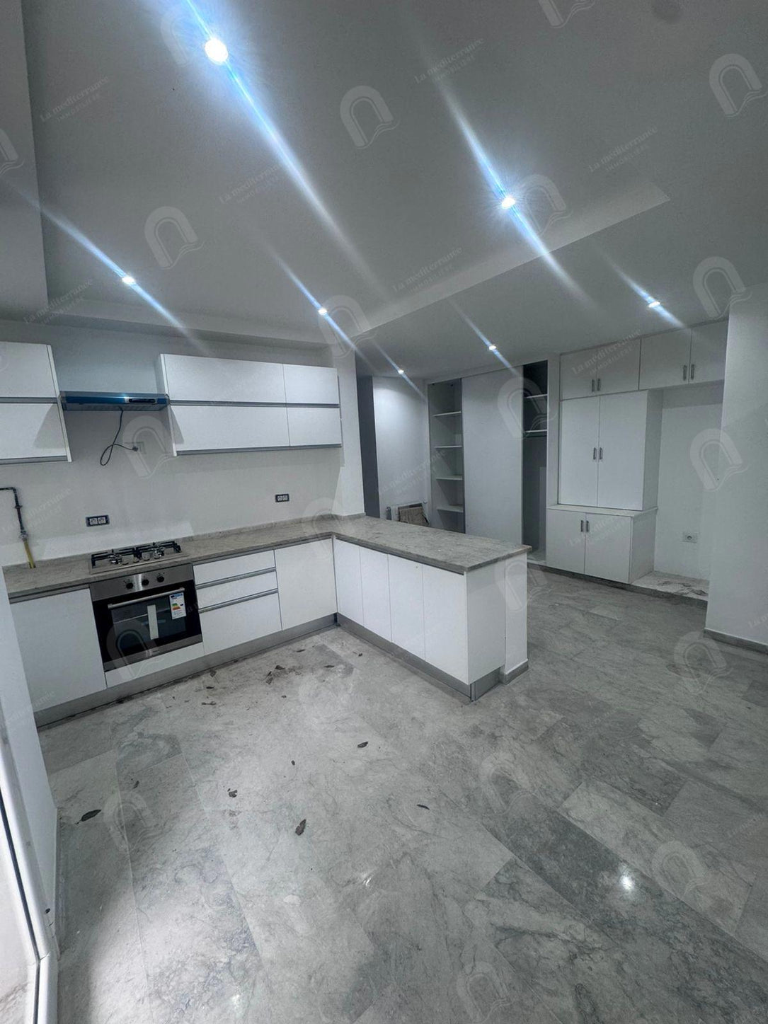 a louer appartement S+2 hst jamais habité au bardo