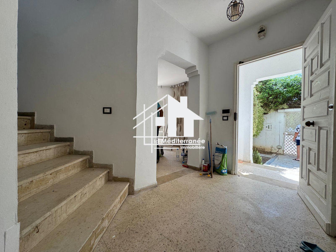 Un Duplex S+3 avec Jardin a la Marsa