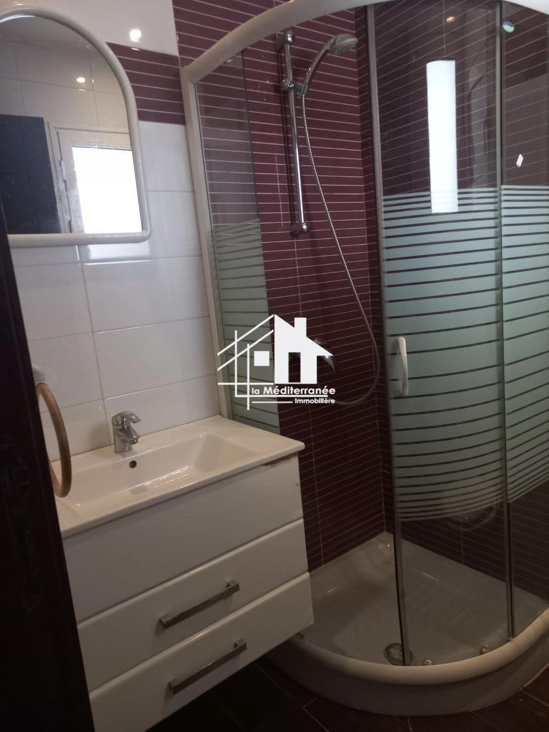 A louer un appartement s+3 aux jardins de Carthage