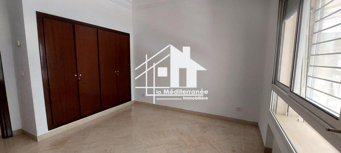 appartement S+3 RDC