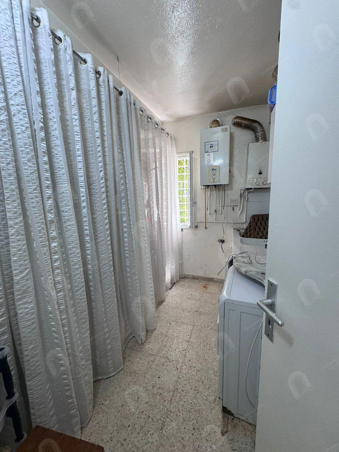 A vendre Villa 2S+5 avec grand jardin à cité romena