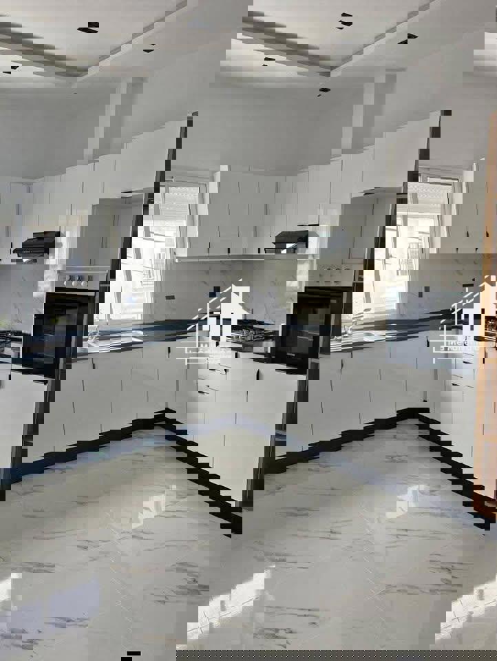 A louer appartement S+3 à Riadh El Andalous