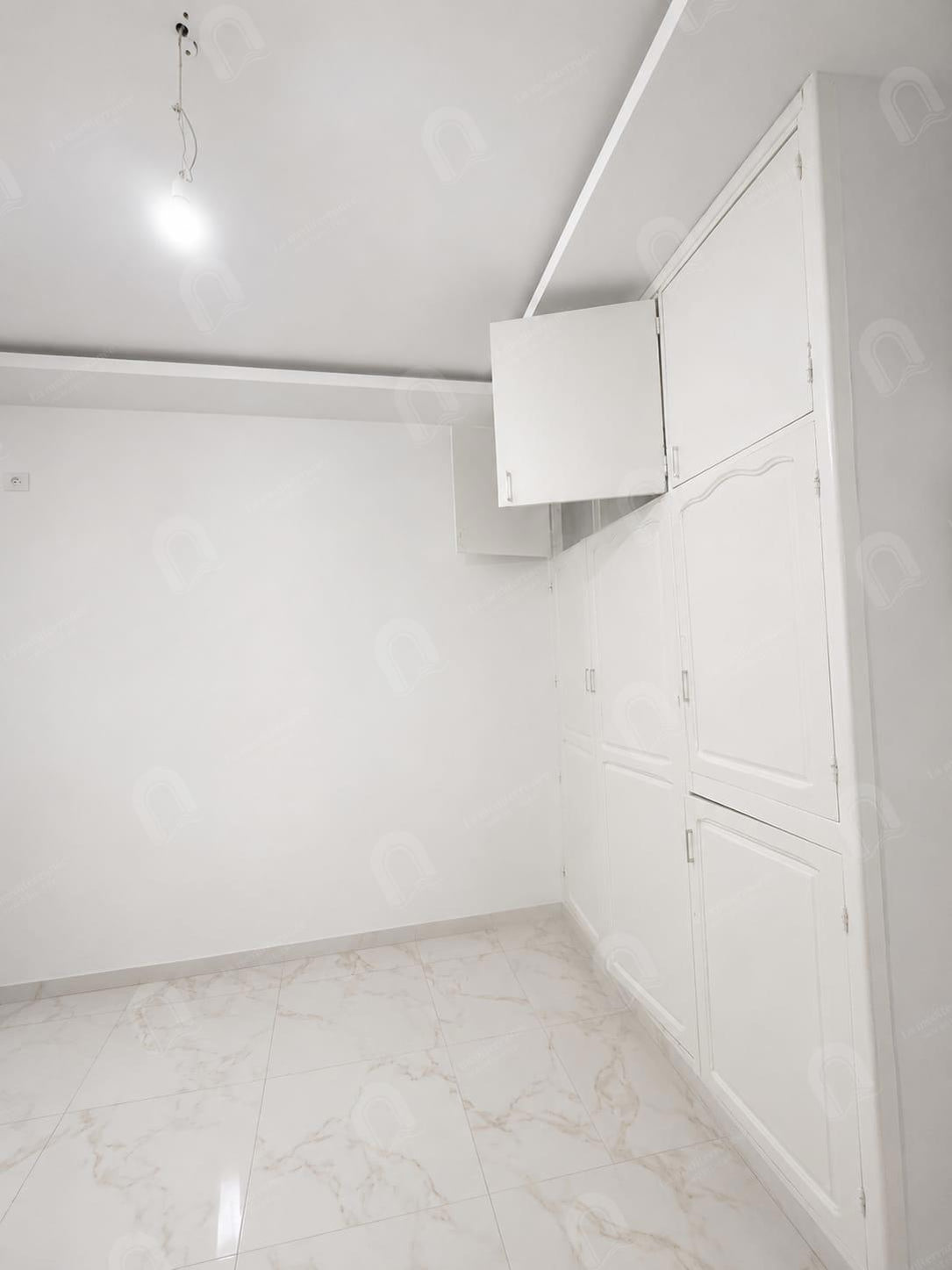 A louer un étage de villa S+2 Rdc indépendant au Bardo