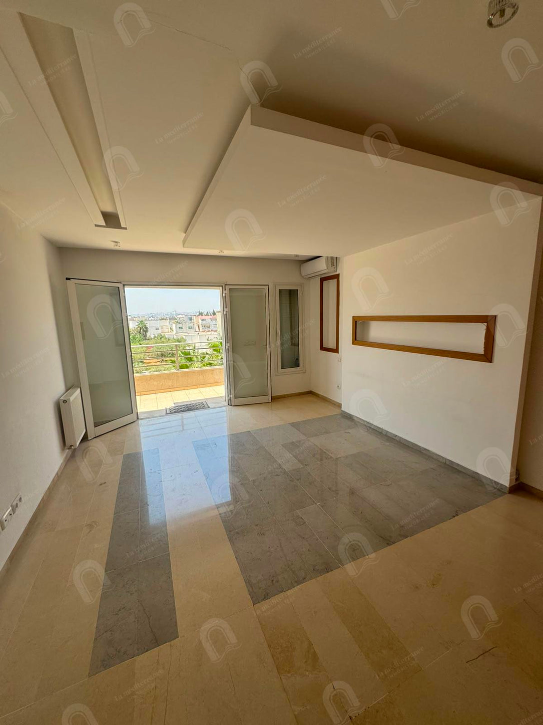 À louer Spacieux appartement S+3 à la soukra