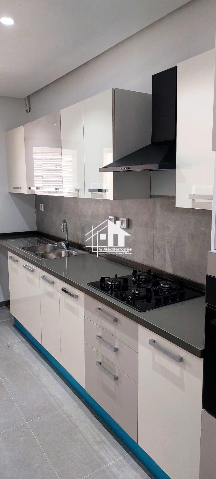 Un Appartement S+2 à Ain Zaghouan Nord
