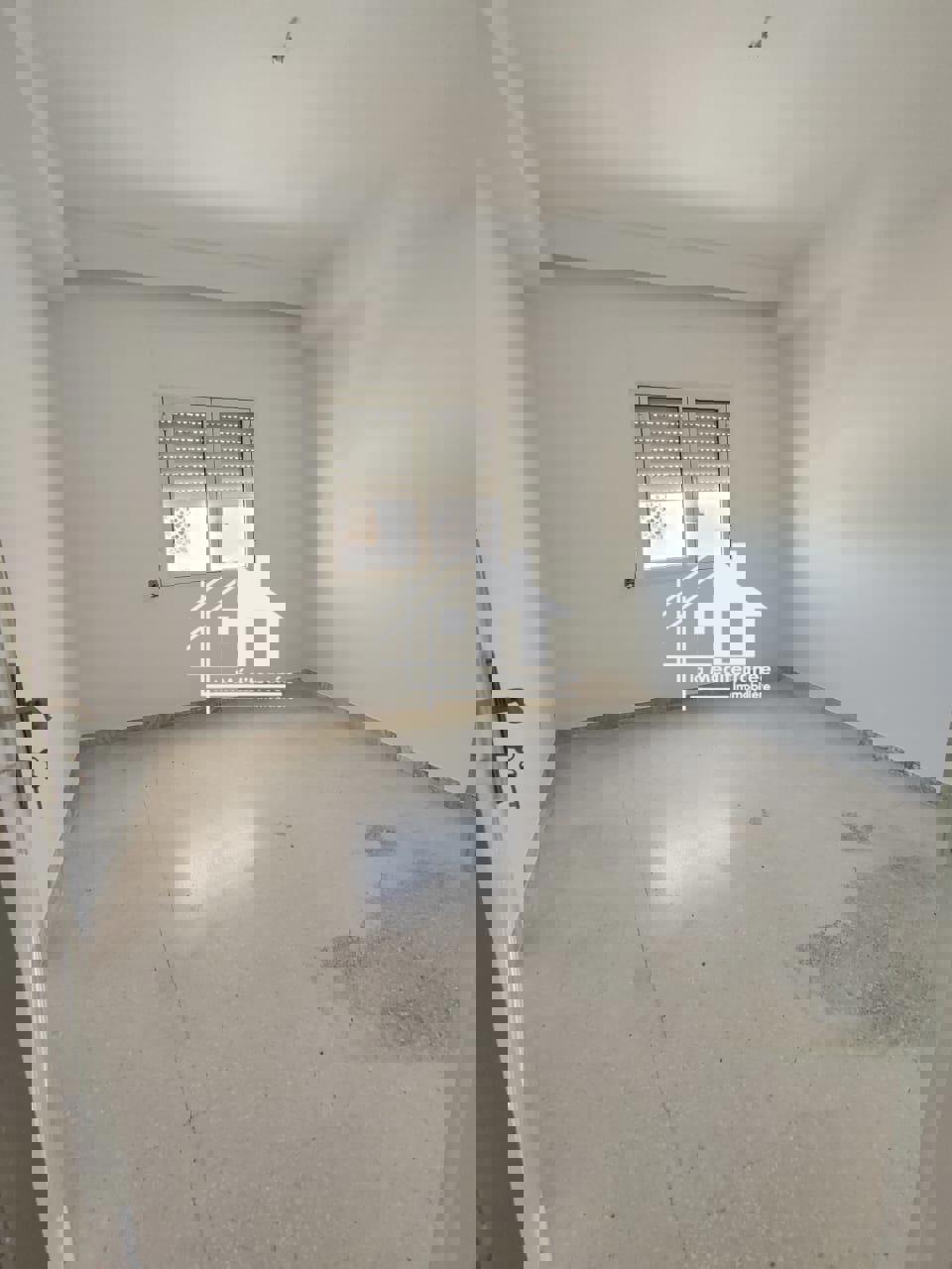 A vendre s+3 a la Soukra