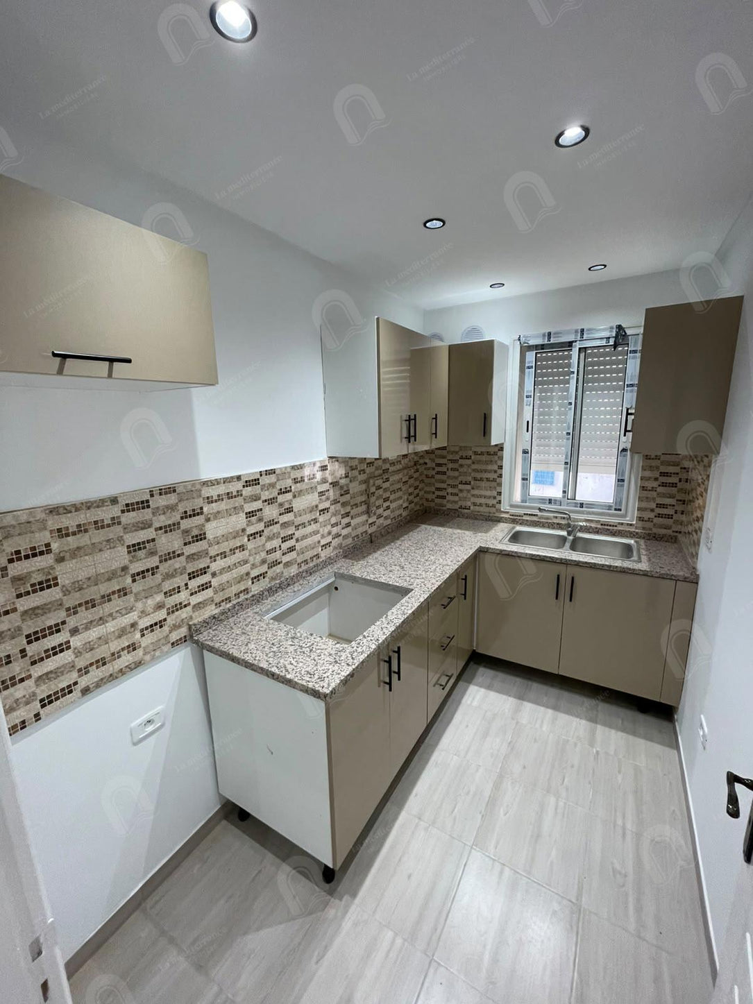 A louer appartement S+1 hst à denden