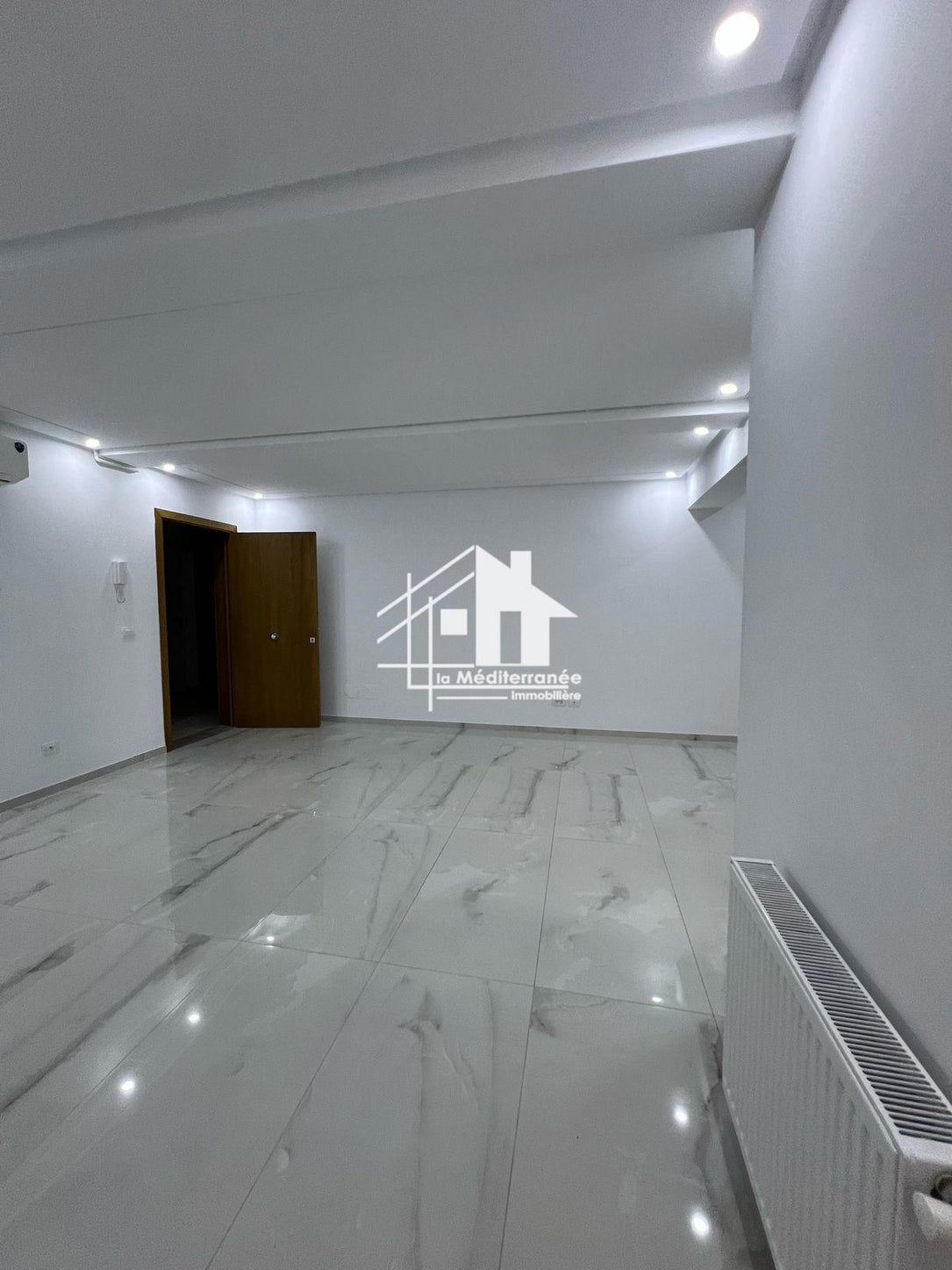 a louer appartement s+2 hst à manouba