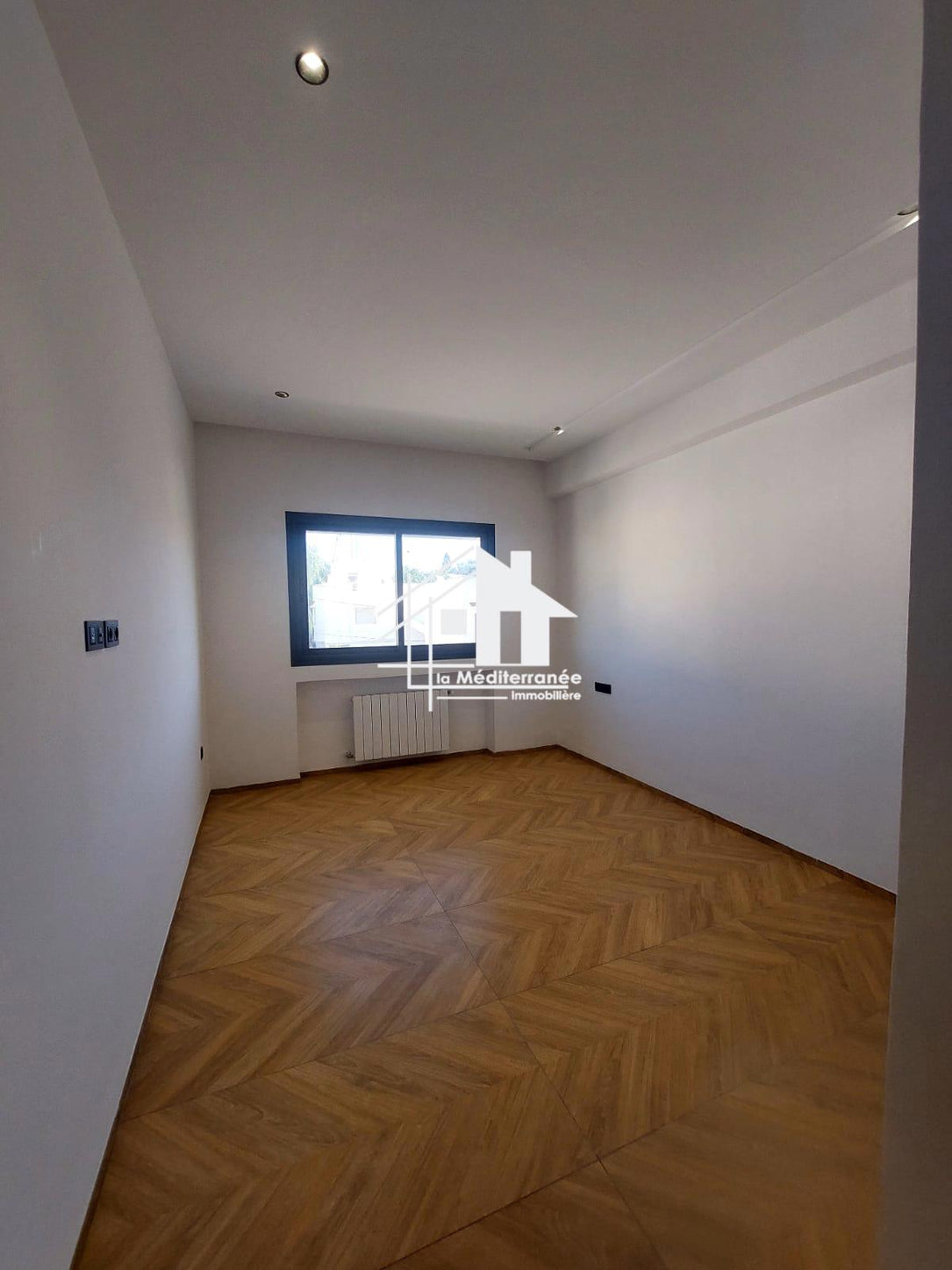 A vendre S2 avec jardin à la Soukra