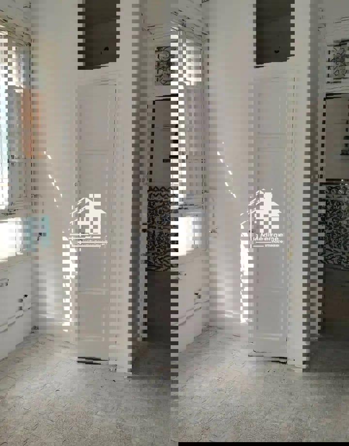 A vendre appartement S+2 à Hafsia, Tunis
