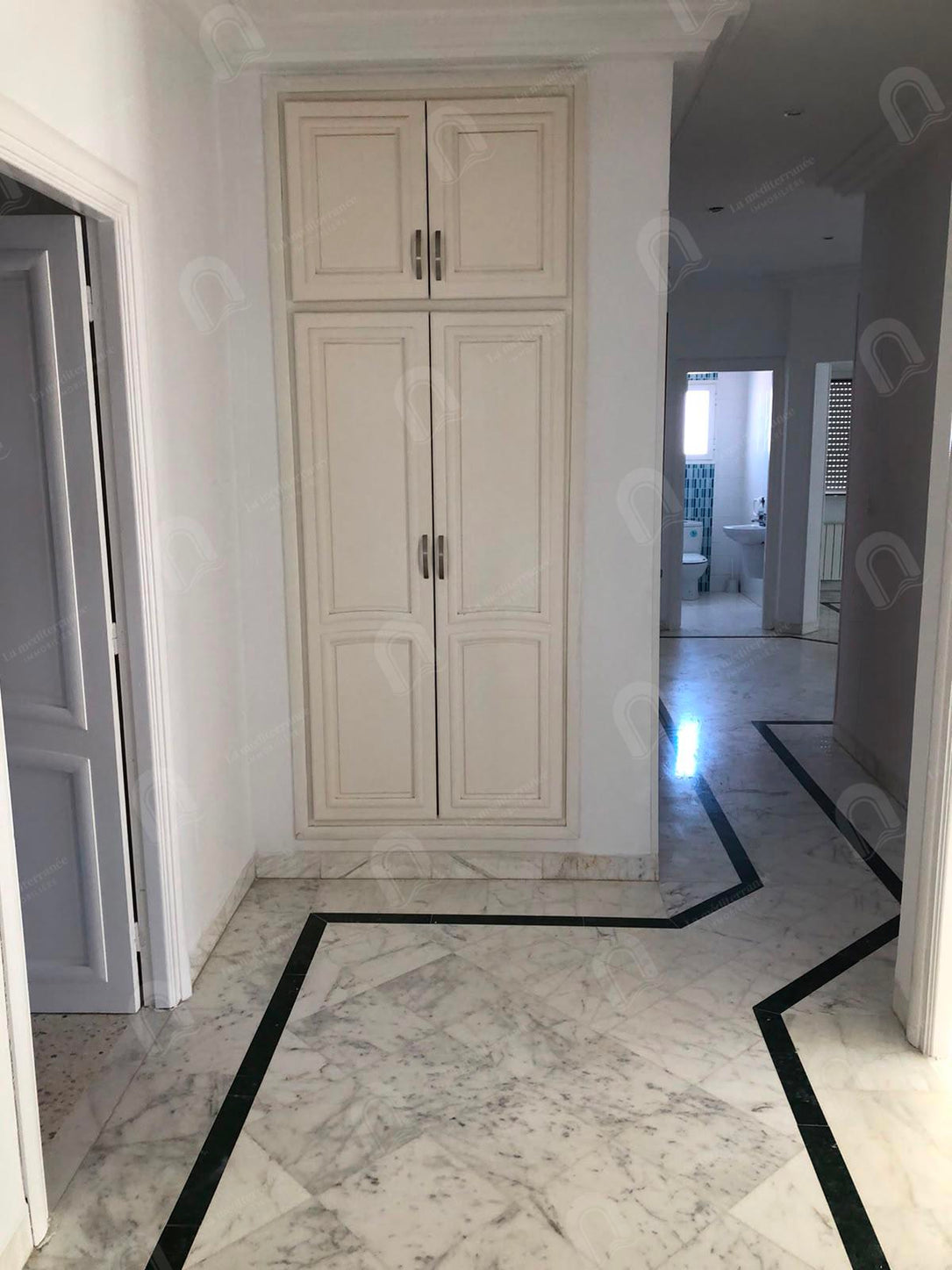 à louer un appartement s+4 aux jardins d'el menzah 1