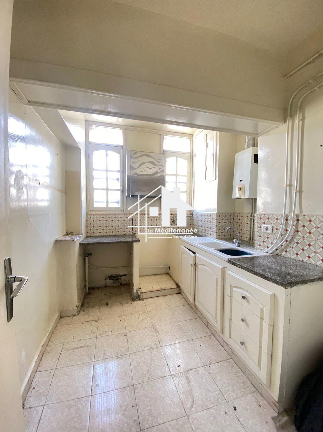 A louer appartement S+3 au Bardo