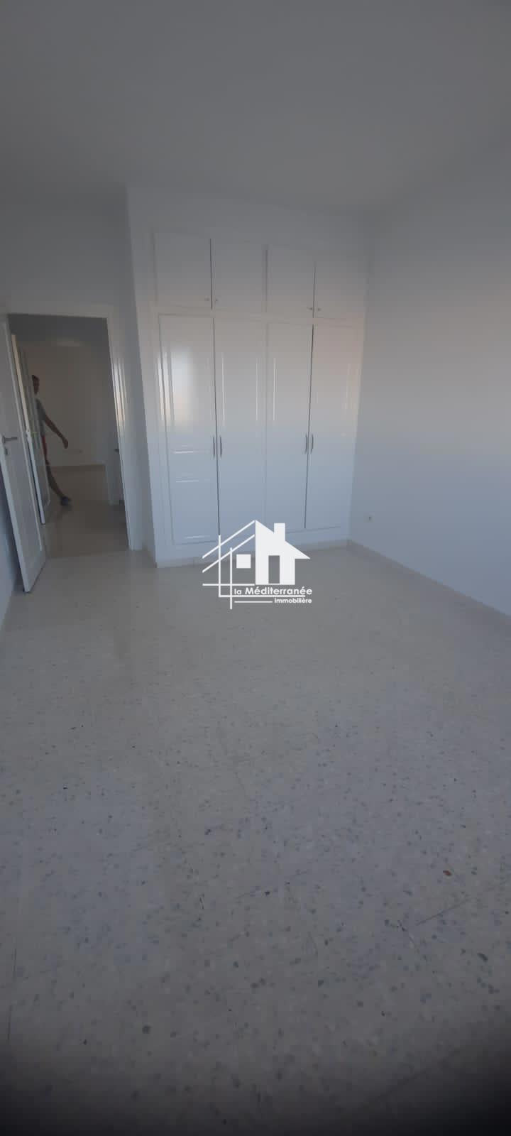 A louer appartement S+2 hst à manouba