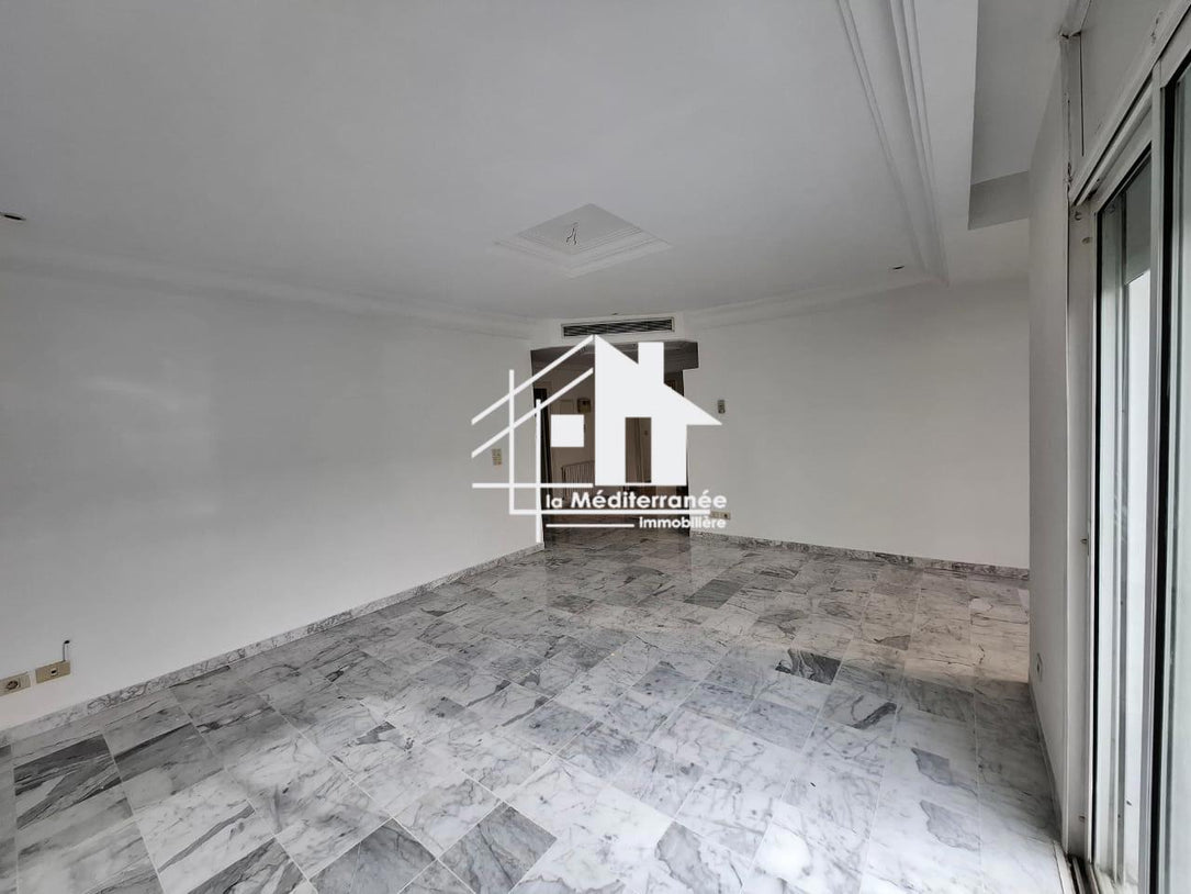 A louer appartement S+3 haut standing Manar 2