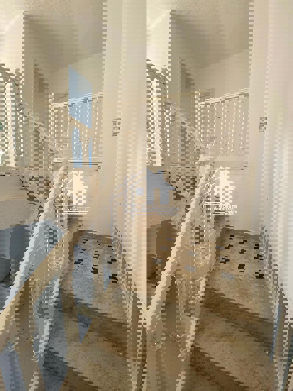 à louer villa s+4 à khaznadar