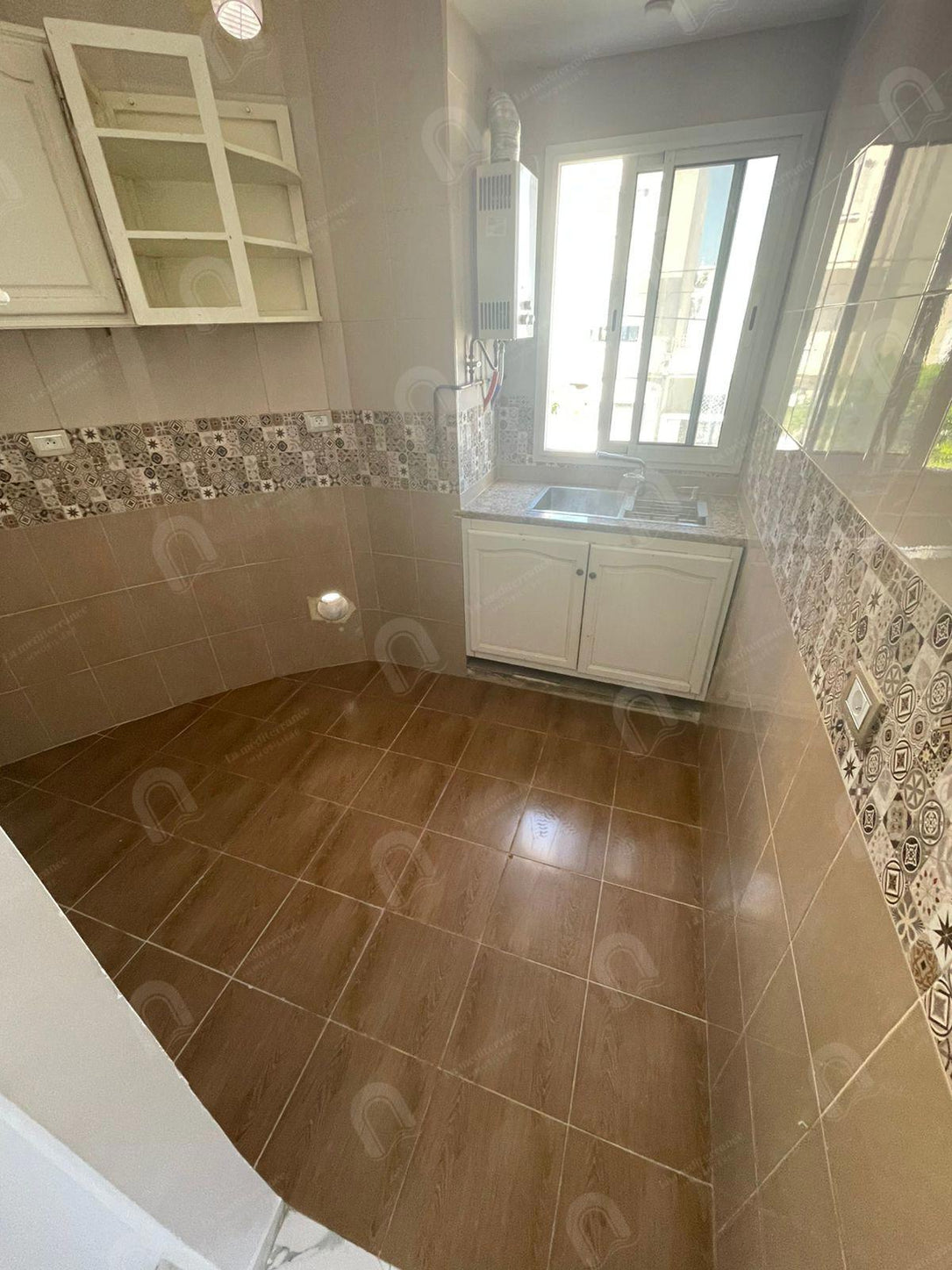 A louer étage de villa S+2 à khaznadar