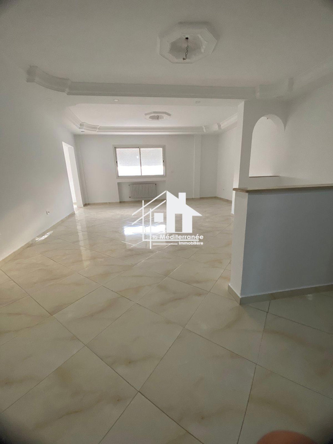 A louer étage de villa s+3 jamais habité à manouba