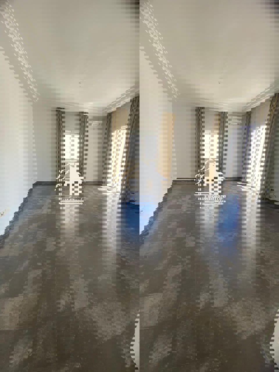 A louer villa S5 à la soukra