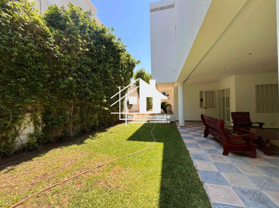a louer vill S+4 aux jardins de carthage