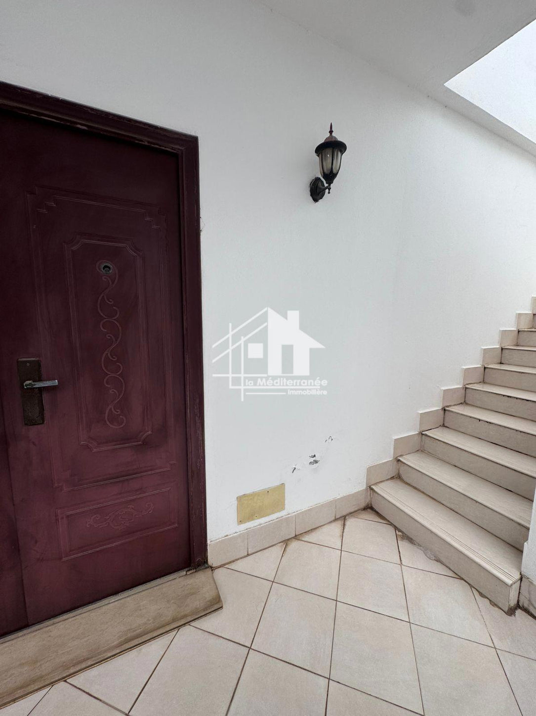 A vendre une villa 2S+5 au bardo