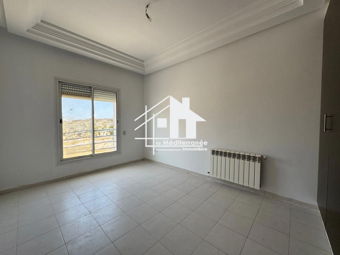 Appartement S+3 à jardins de Carthage