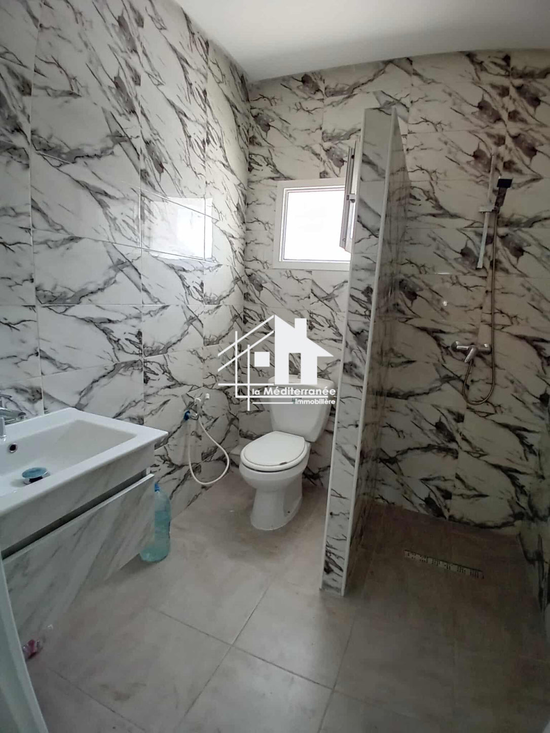 Appartement à Mégrine riadh